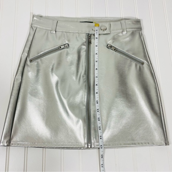 Wild fable Womens Metallic Mini Skirt Silver Faux Leather Size 2 Edgy Rock - Picture 9 of 12